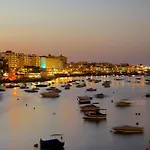 Free Wifi - 2 Min Walk To Sea - Modern 2 Bedroom Corner Ground Floor Apartment With Large Terrace Balcony - Superb Location - Qawra