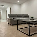 Free Wifi - 2 Min Walk To Sea - Modern 2 Bedroom Corner Ground Floor Apartment With Large Terrace Balcony - Superb Location - Qawra