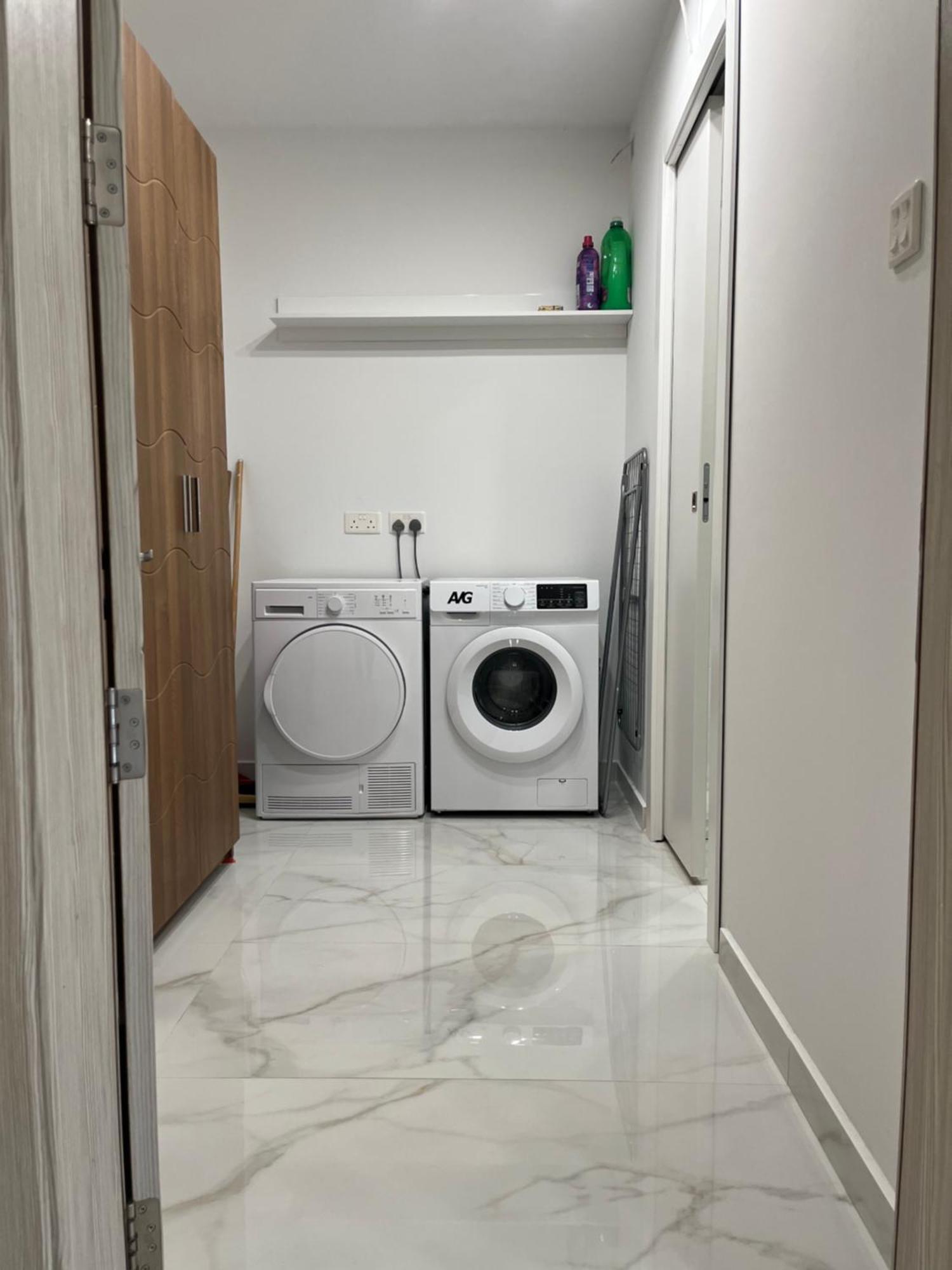 Free Wifi - 2 Min Walk To Sea - Modern 2 Bedroom Corner Ground Floor With Large Terrace Balcony - Superb Location - Qawra * St. Paul's Bay